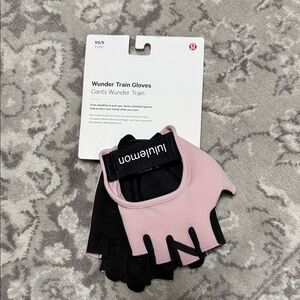 lululemon Pink & Black Wunder Train Gloves Size XS/S